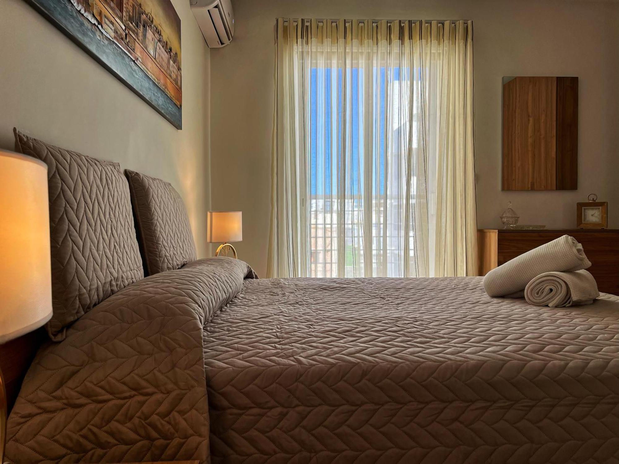 Charming Two Bedroom Apartment Pietà エクステリア 写真