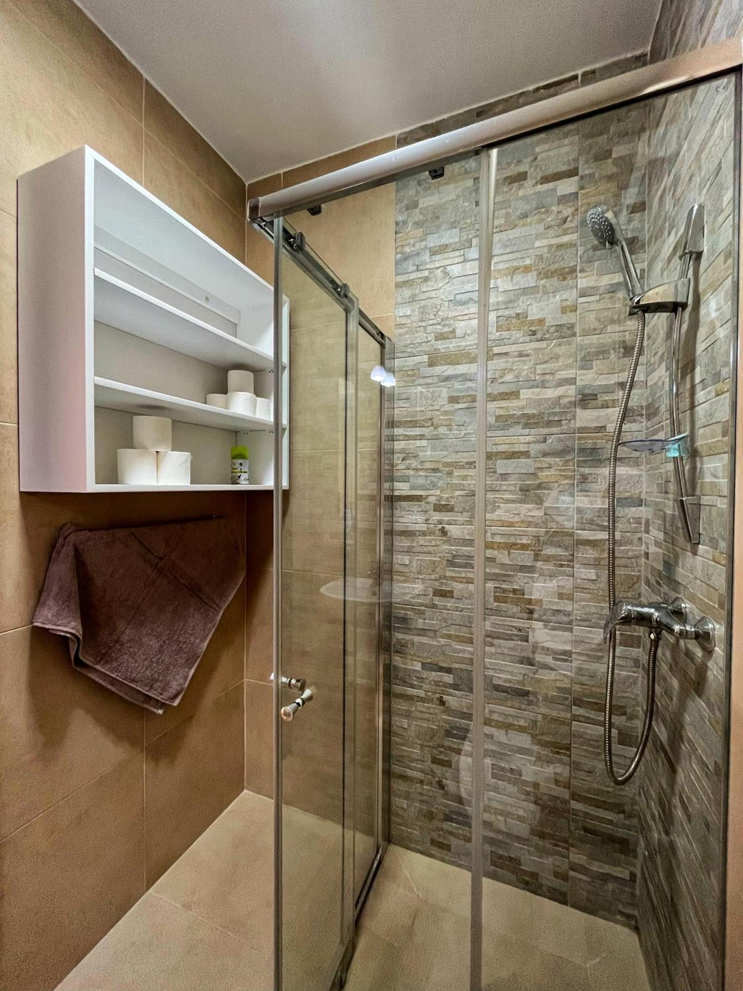 Charming Two Bedroom Apartment Pietà エクステリア 写真